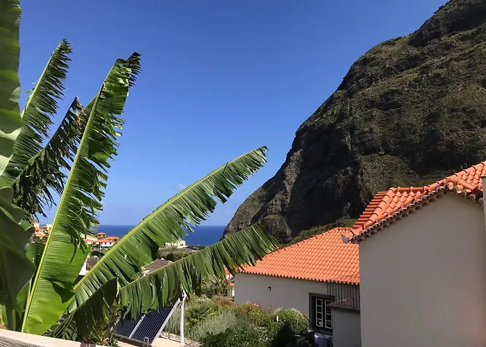 Holiday home Casa Oliveira Esmeraldo -