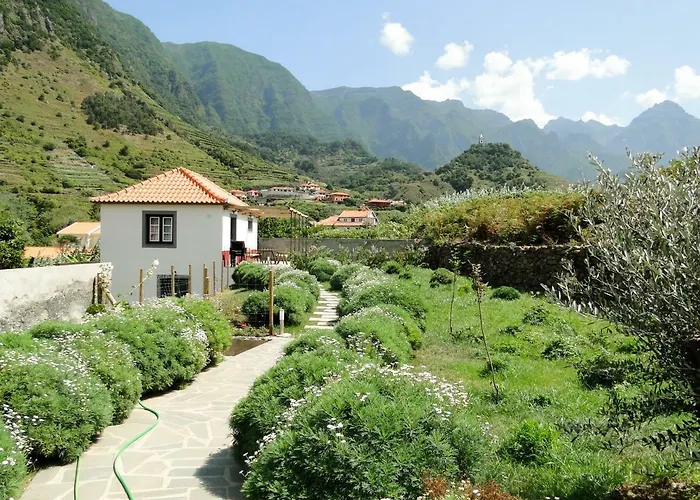 Casa Oliveira Esmeraldo -