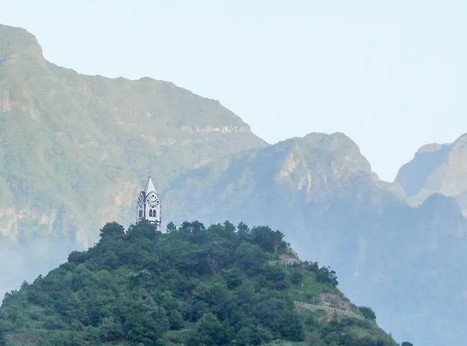Casa Oliveira Esmeraldo - * Sao Vicente (Madeira)