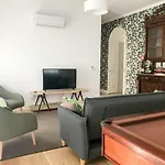 Casa Oliveira Esmeraldo - *