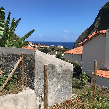 Feriehus Casa Oliveira Esmeraldo - *