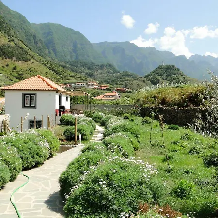 Casa Oliveira Esmeraldo -