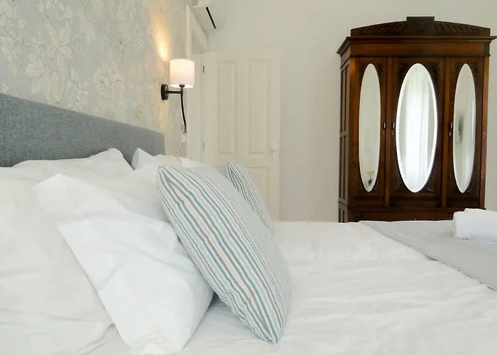 Casa Oliveira Esmeraldo - Ferienhaus *